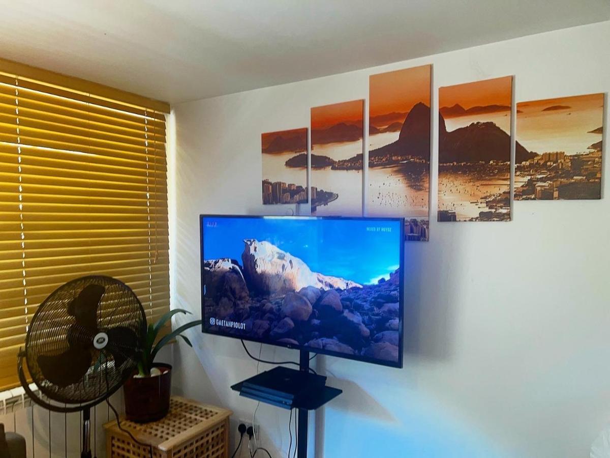 Garden Beautiful Cozy Flat , Recent Decorated. Appartement Londen Buitenkant foto