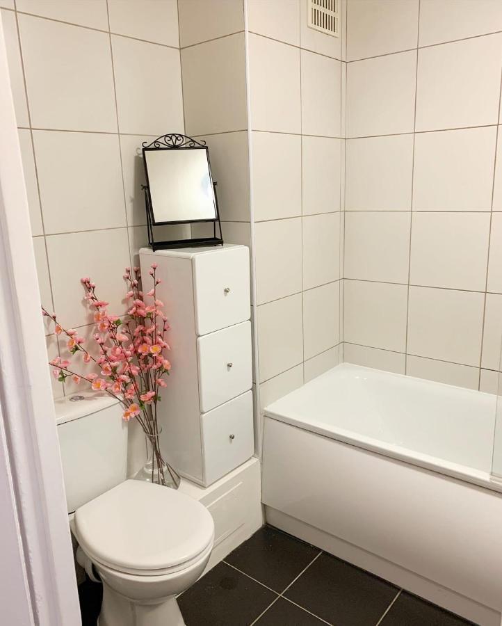 Garden Beautiful Cozy Flat , Recent Decorated. Appartement Londen Buitenkant foto
